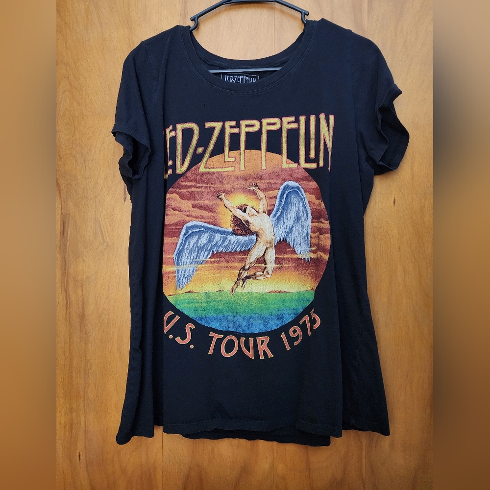 Womens torrid shirt